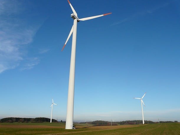 wind-turbine-10659_640